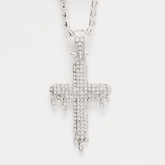 •The Holy Drip• Elegant Silver Cross Pendant Multilayer Necklace - Picture 3 of 3